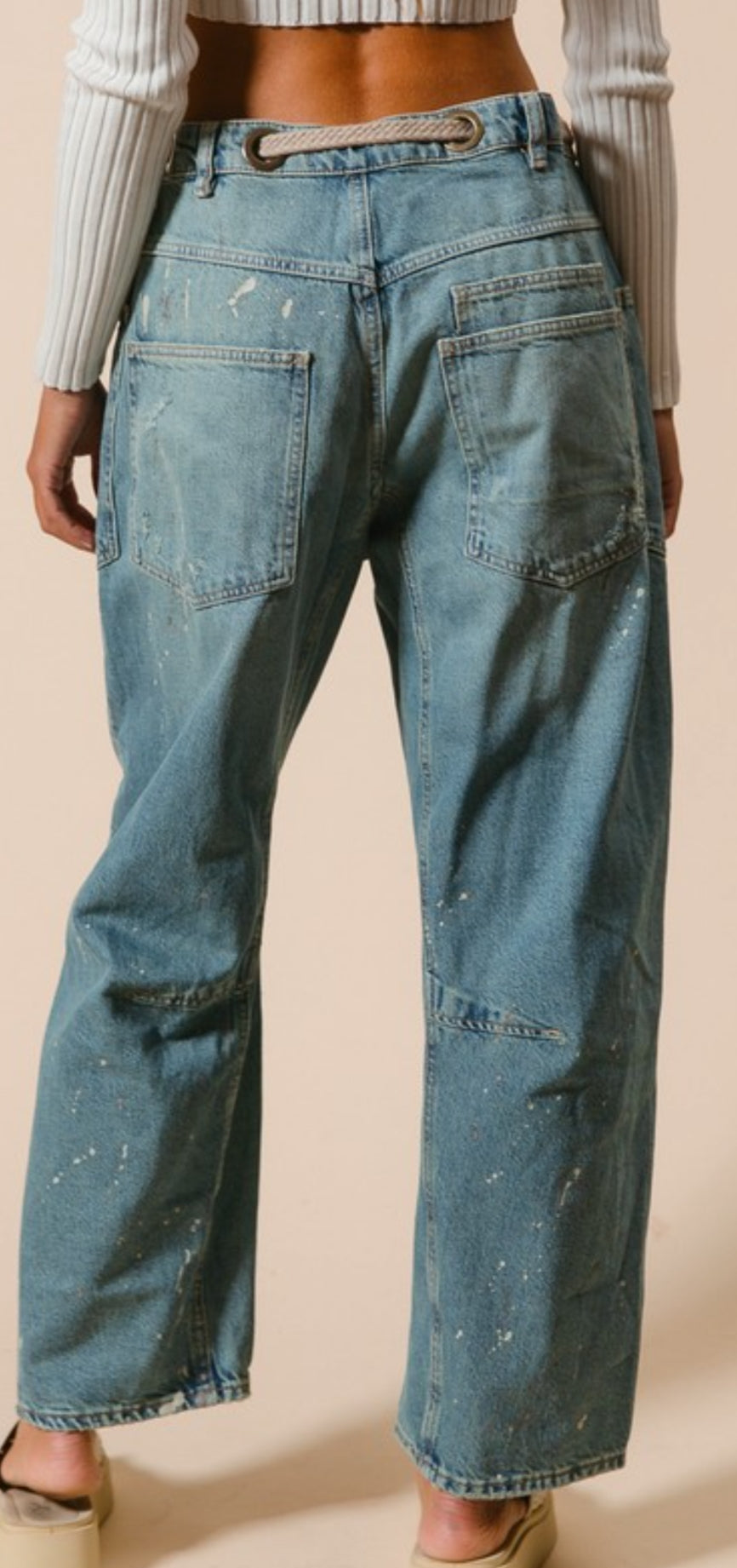 Distressed cropped denim pants