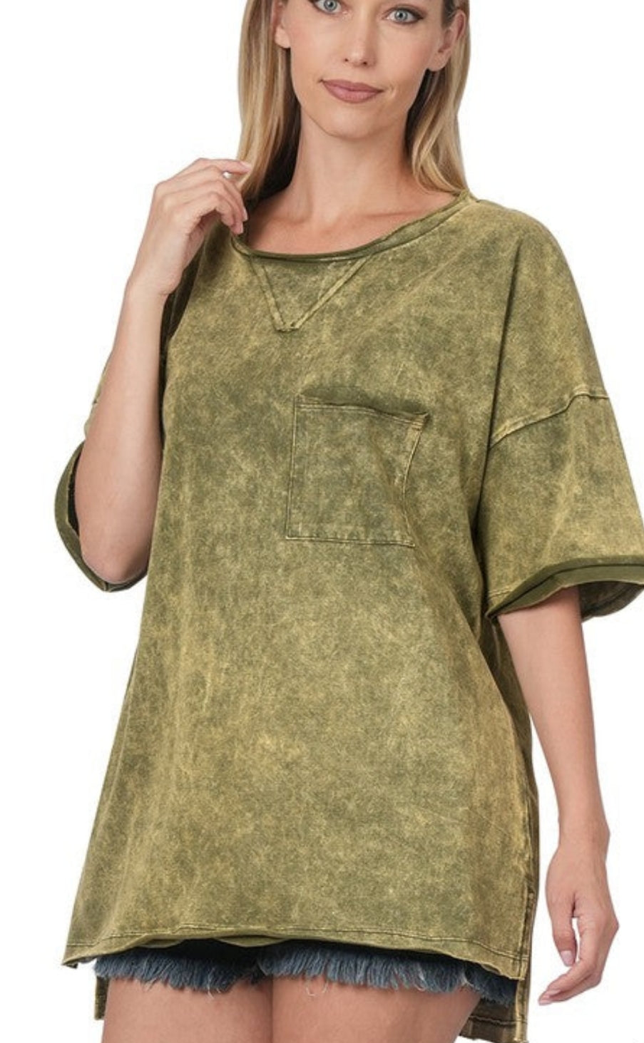 Acid washed shirt with pocket