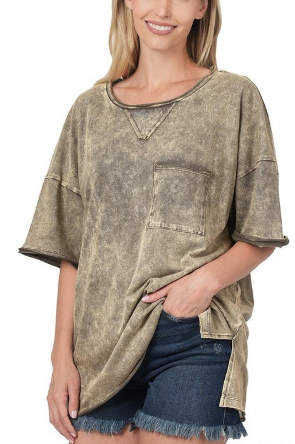 Acid washed shirt with pocket