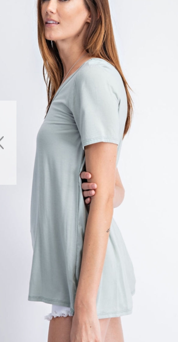 V-neck high-low shirt