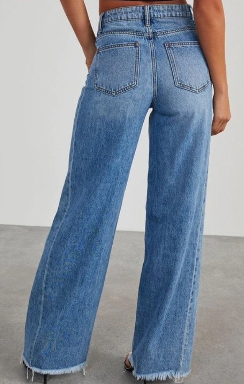 Wide leg jeans with raw hem