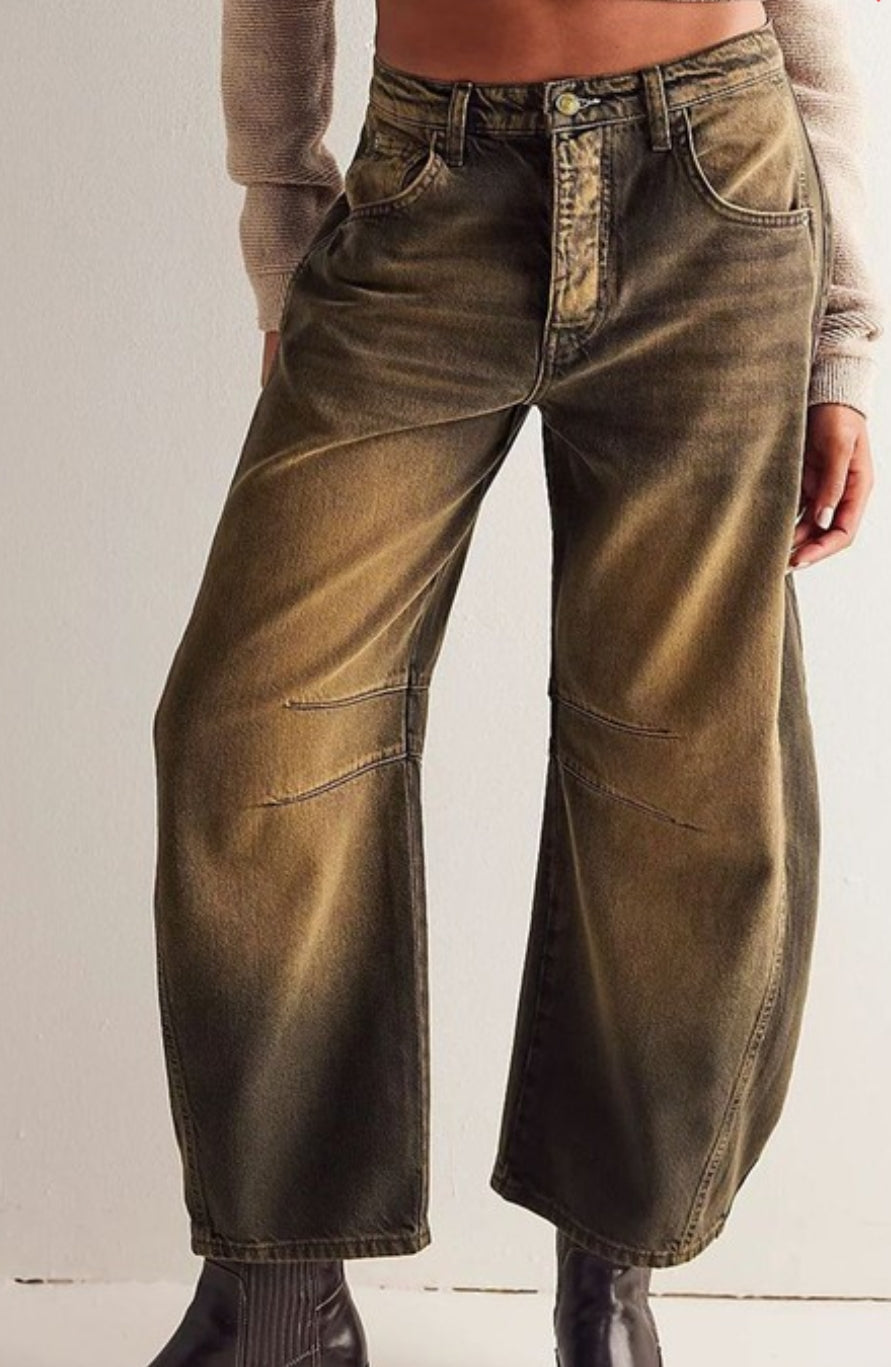 Mid-rise barrel jeans