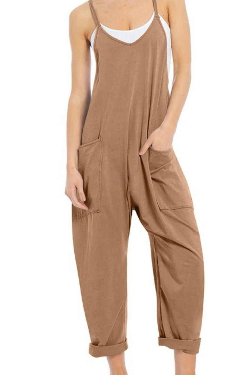 Romper pants with pockets