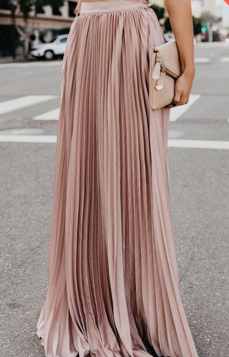 Pleeted long skirt