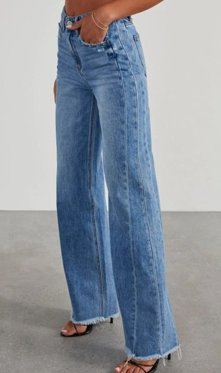 Wide leg jeans with raw hem