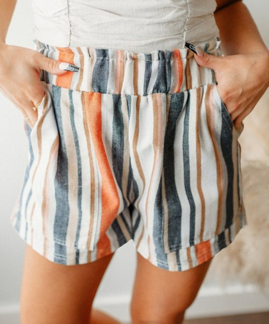 Striped casual shorts