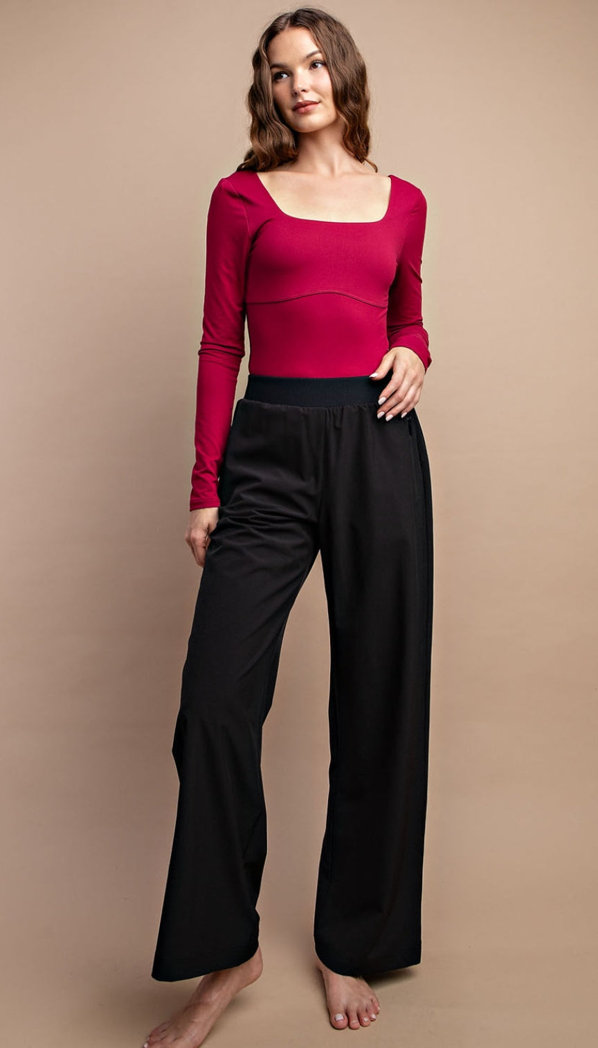 Stretch woven straight pants