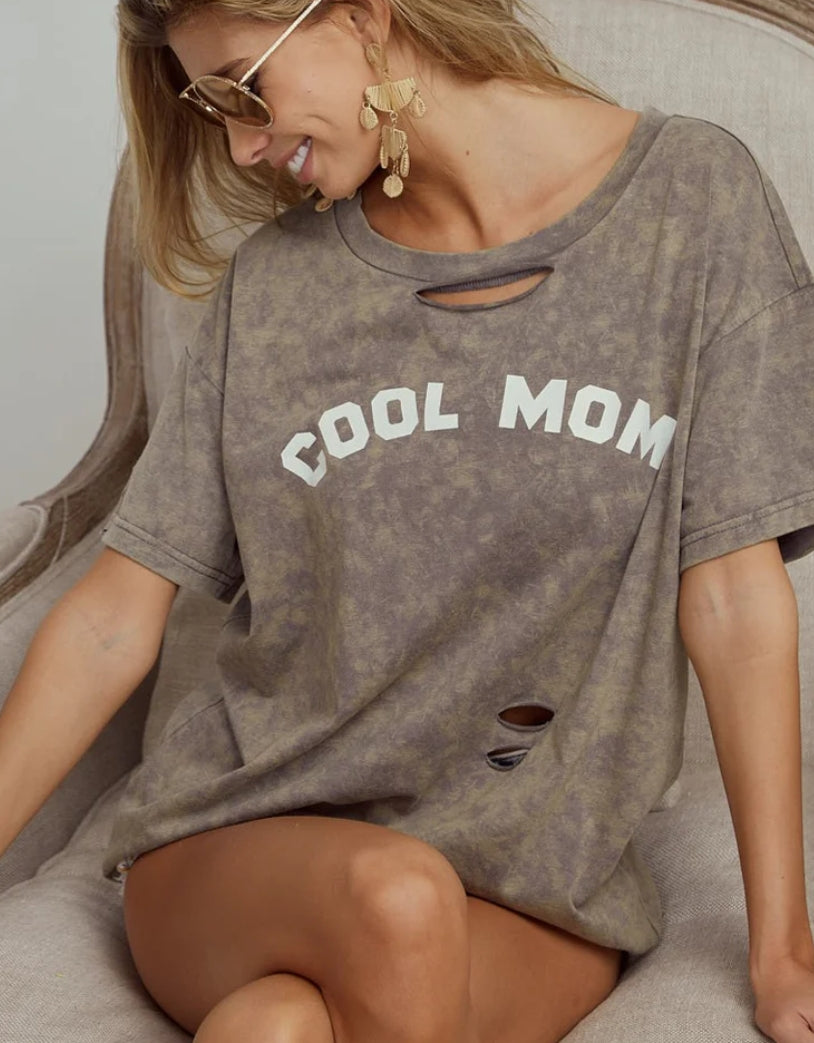 Vintage cool mom T-shirt