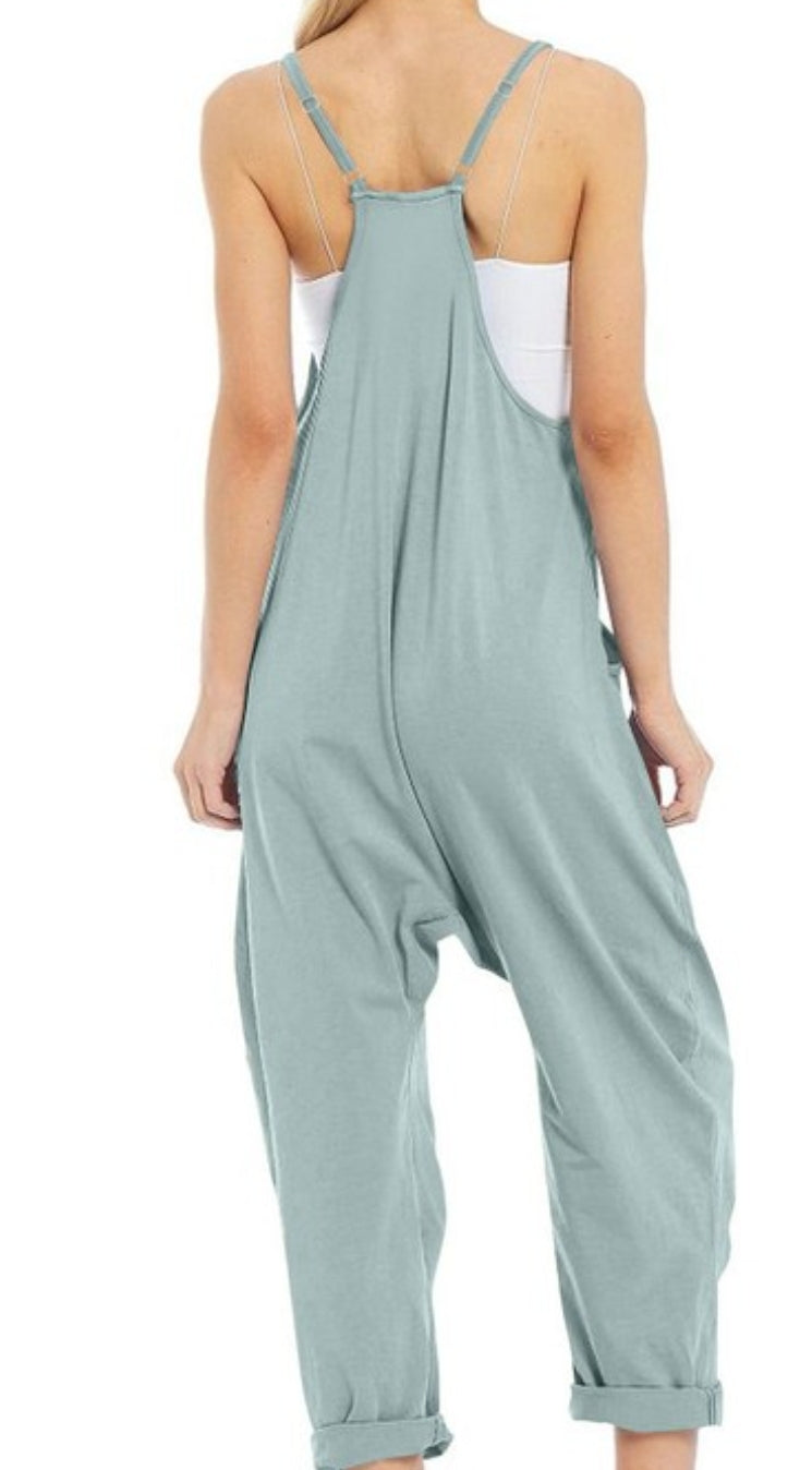 Romper pants with pockets