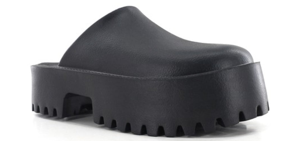 Platform Mule lug sole shoe