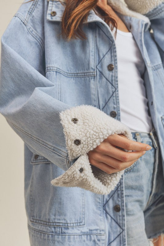 Denim Jacket With fleece collar