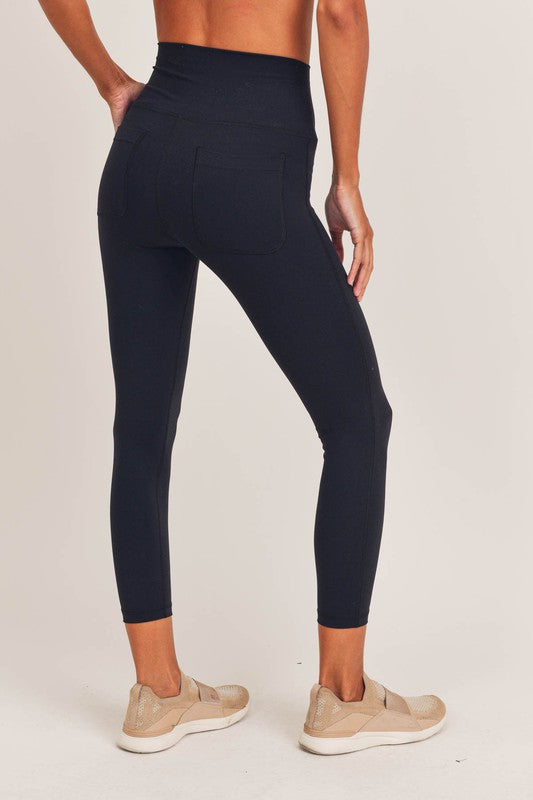 Black Leggings with back pockets