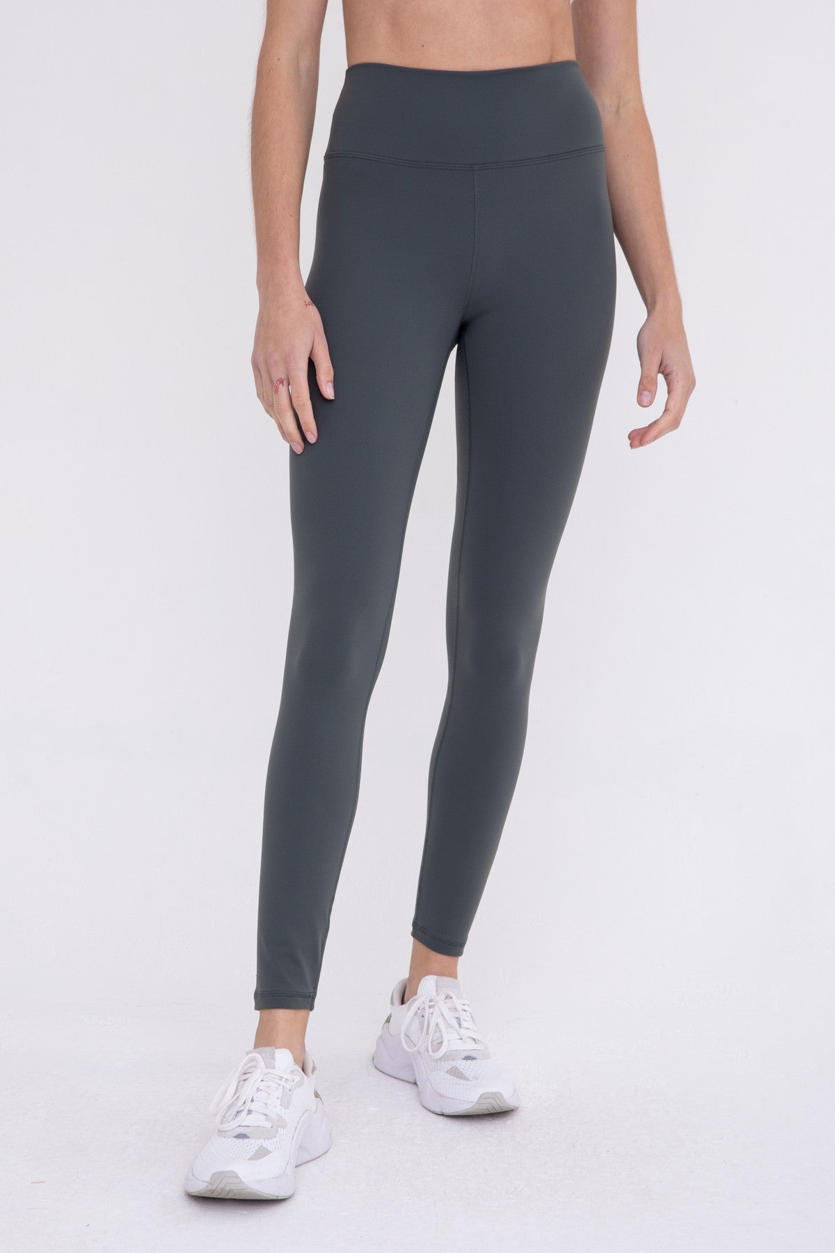 Nylon-Blend Essential Solid Leggings